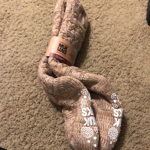 LAST ONE! Muk Luks Long Canyon Rose Lounge Socks - Picture 6 of 6